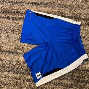 Nike: Elite Dri Fit Men’s Mesh NCAA Duke Blue Devils Basketball Short